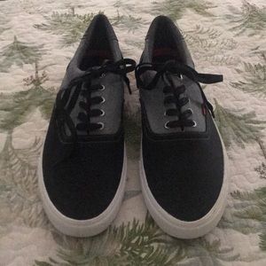 Men’s Levi sneaker Grey and Black